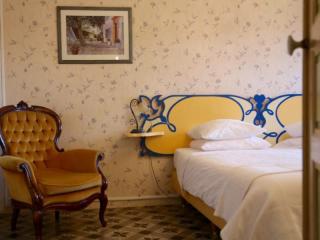 manoir-la-trivalle--chambre-1.jpg