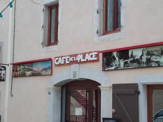 cafe-de-la-place-lacaunette.jpg